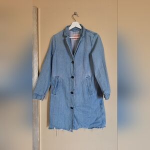 Levis Long Denim Shirt Jacket Shacket Capsule Minimalist Cowgirl